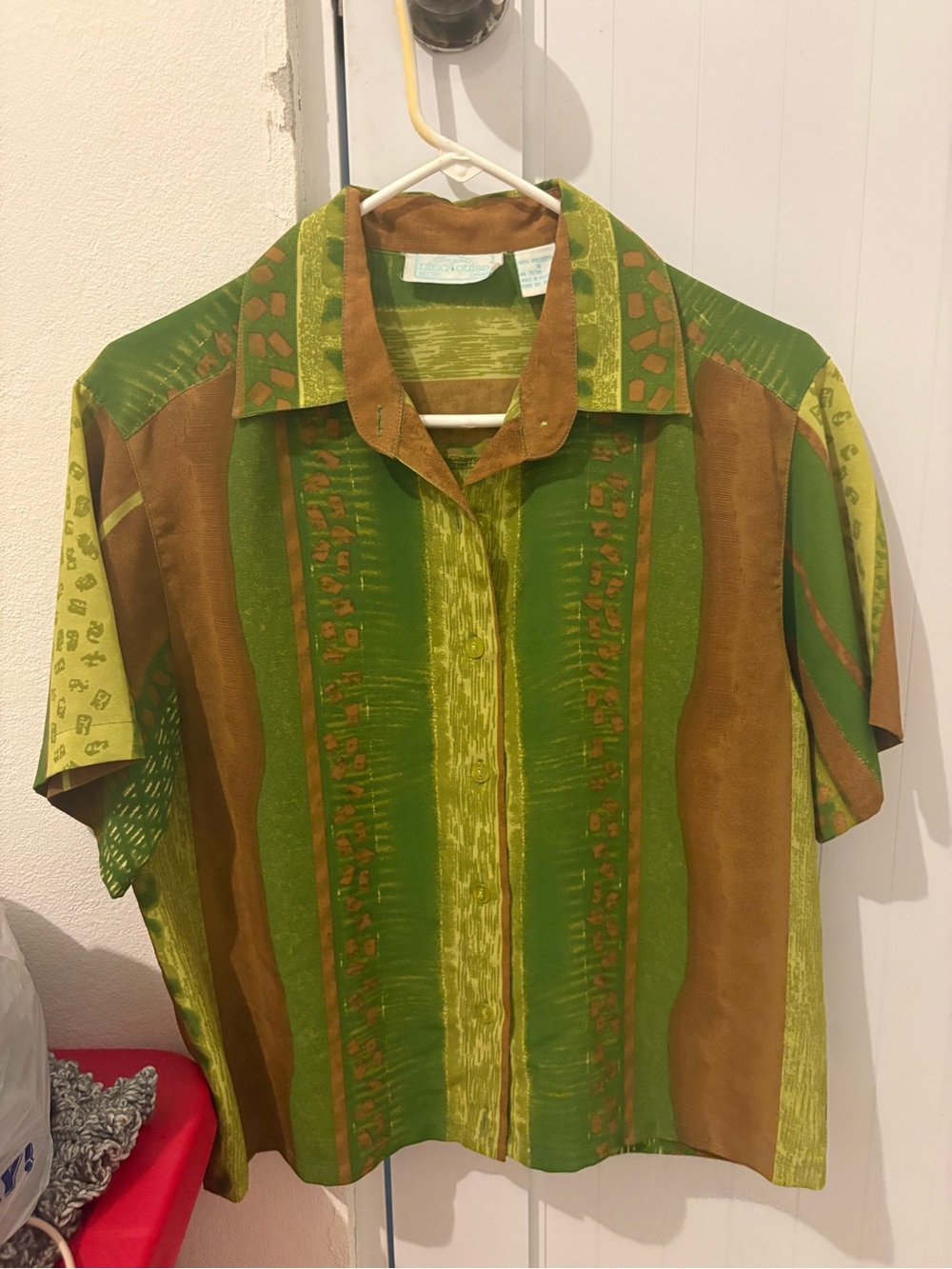 Vintage Short-Sleeve Button Shirt in Olive Green and Brown funky pattern